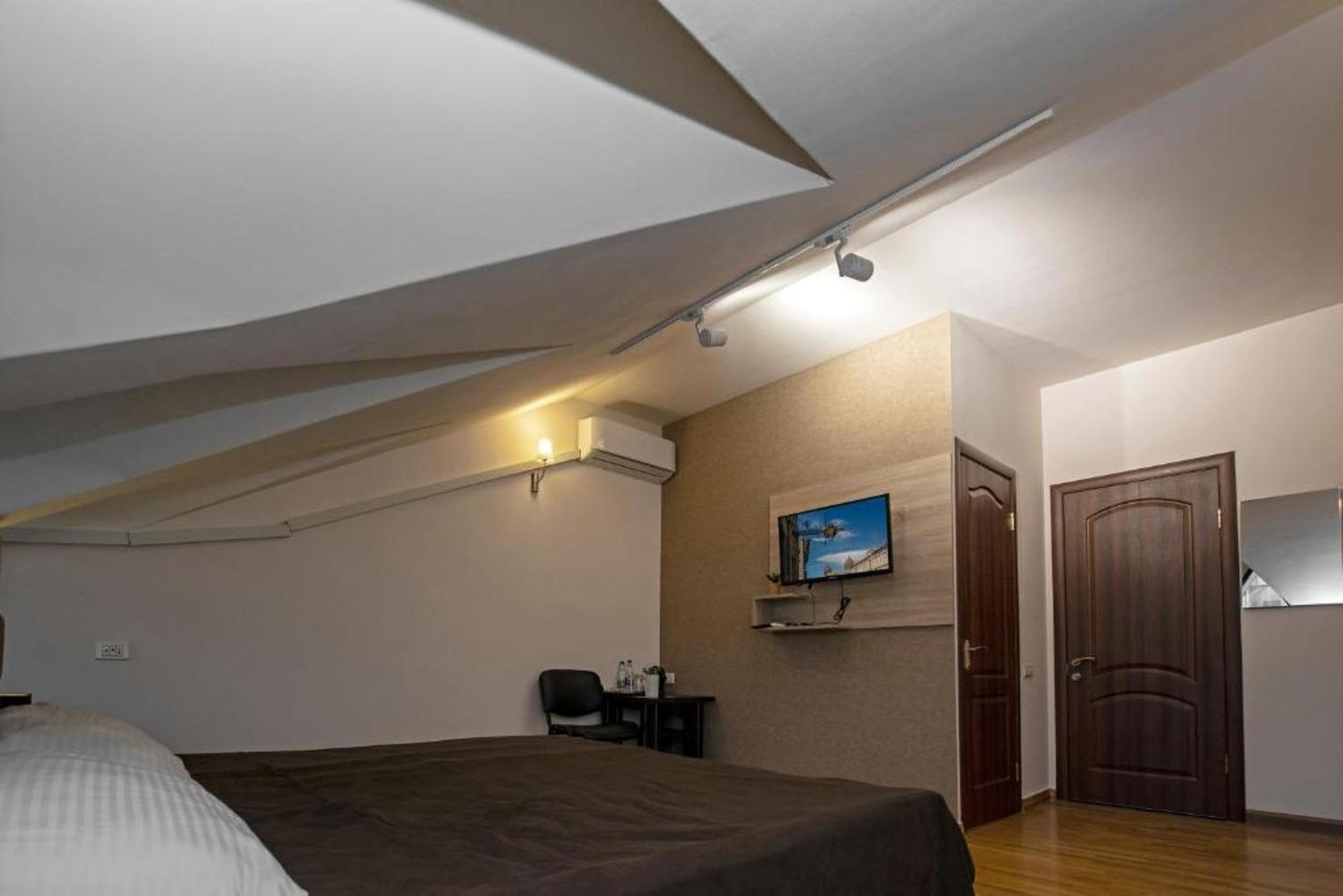 Hotel Season Jereván Kültér fotó