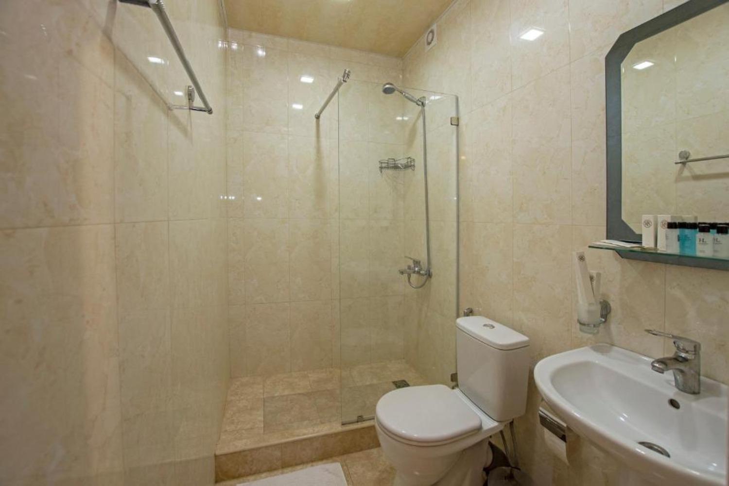 Hotel Season Jereván Kültér fotó
